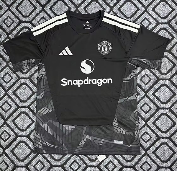 AAA Quality Manchester Utd 26/27 GK Black Soccer Jersey
